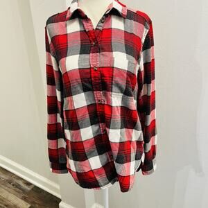 American Eagle Women's Small Red Flannel Shirt Ahh-Mazingly Soft Boyfriend Fit